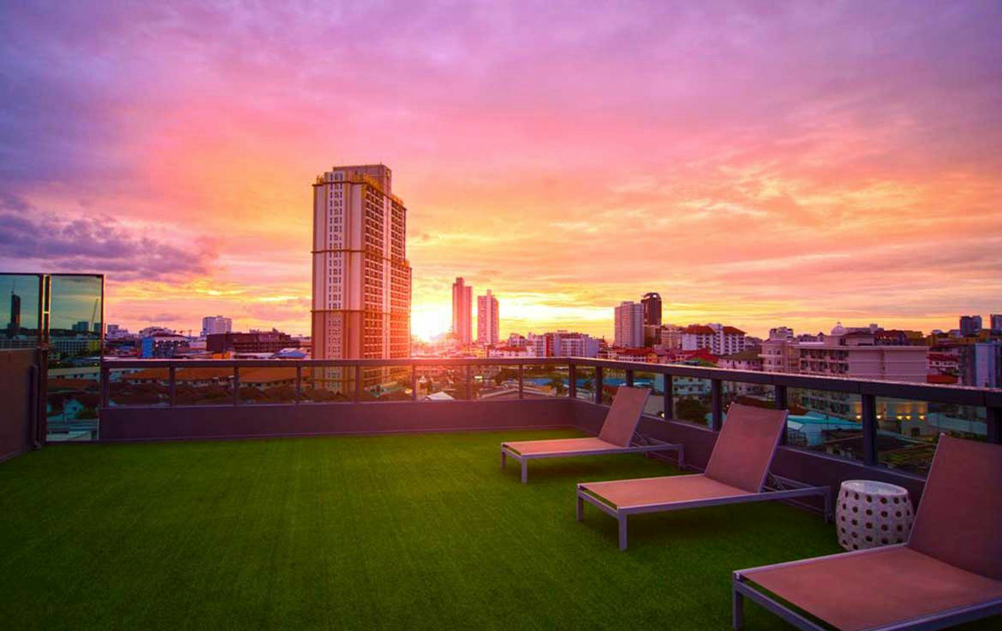 Apartamento Urban Attitude Pattaya Exterior foto